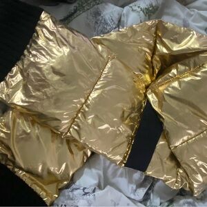 DKNY shiny scarf muffler